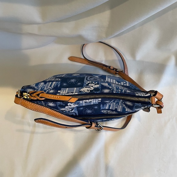 Dooney & Bourke Disney Magic Kingdom 45th Anniversary Letter Carrier 2016 - Picture 11 of 16